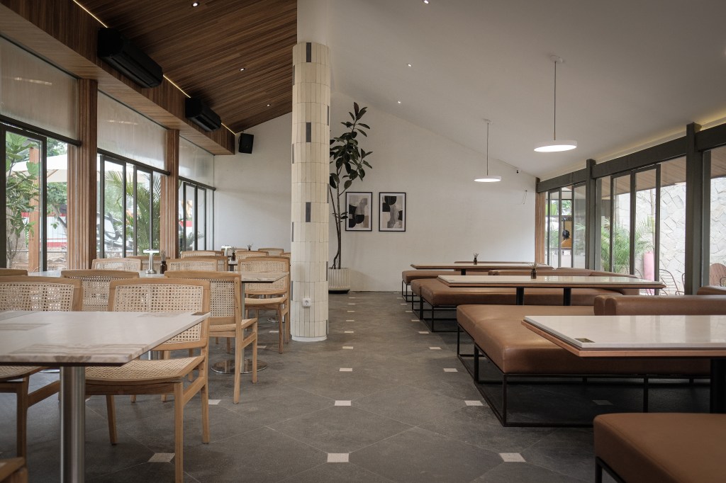 Lavish but Humble – A Restaurant Design by Atelier&nbsp;MEJA